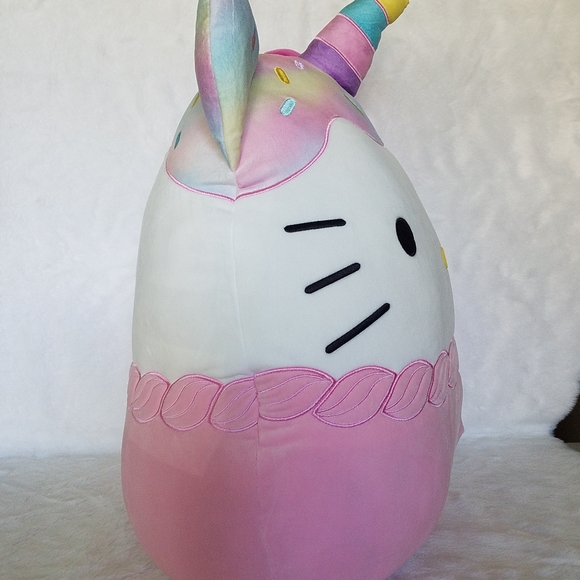 Hello Kitty Squishmallow/Hello Kitty Ice Cream Cupcake Unicorn - Picture 4 of 12